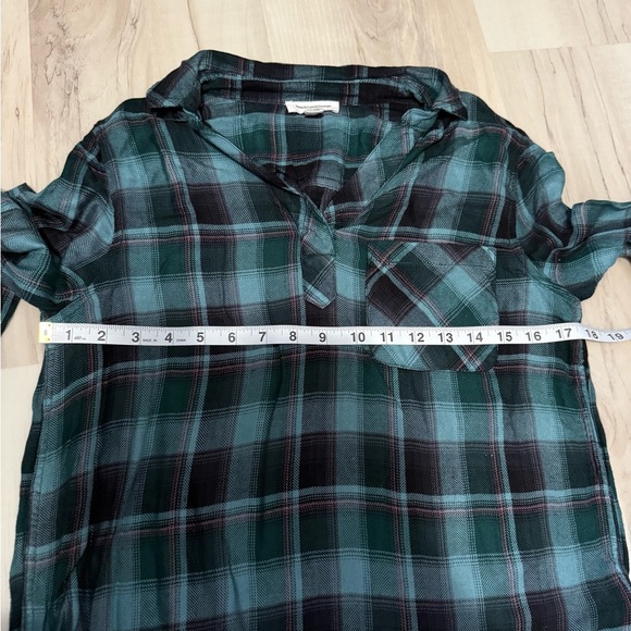 beachlunchlounge Teal and Black Plaid Blouse - Picture 2 of 7